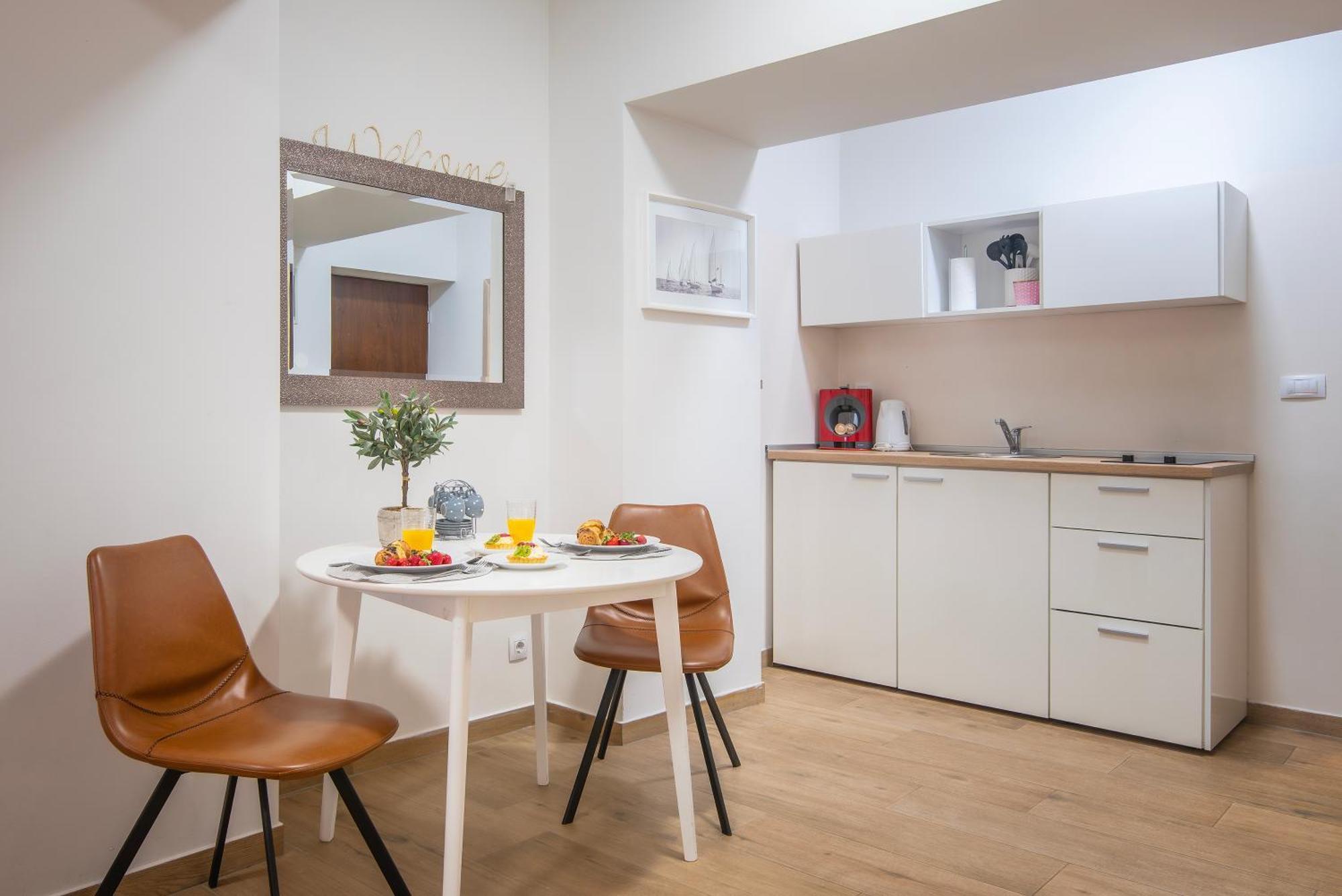 D&A City Center Apartments With Free Parking Pula Exterior photo