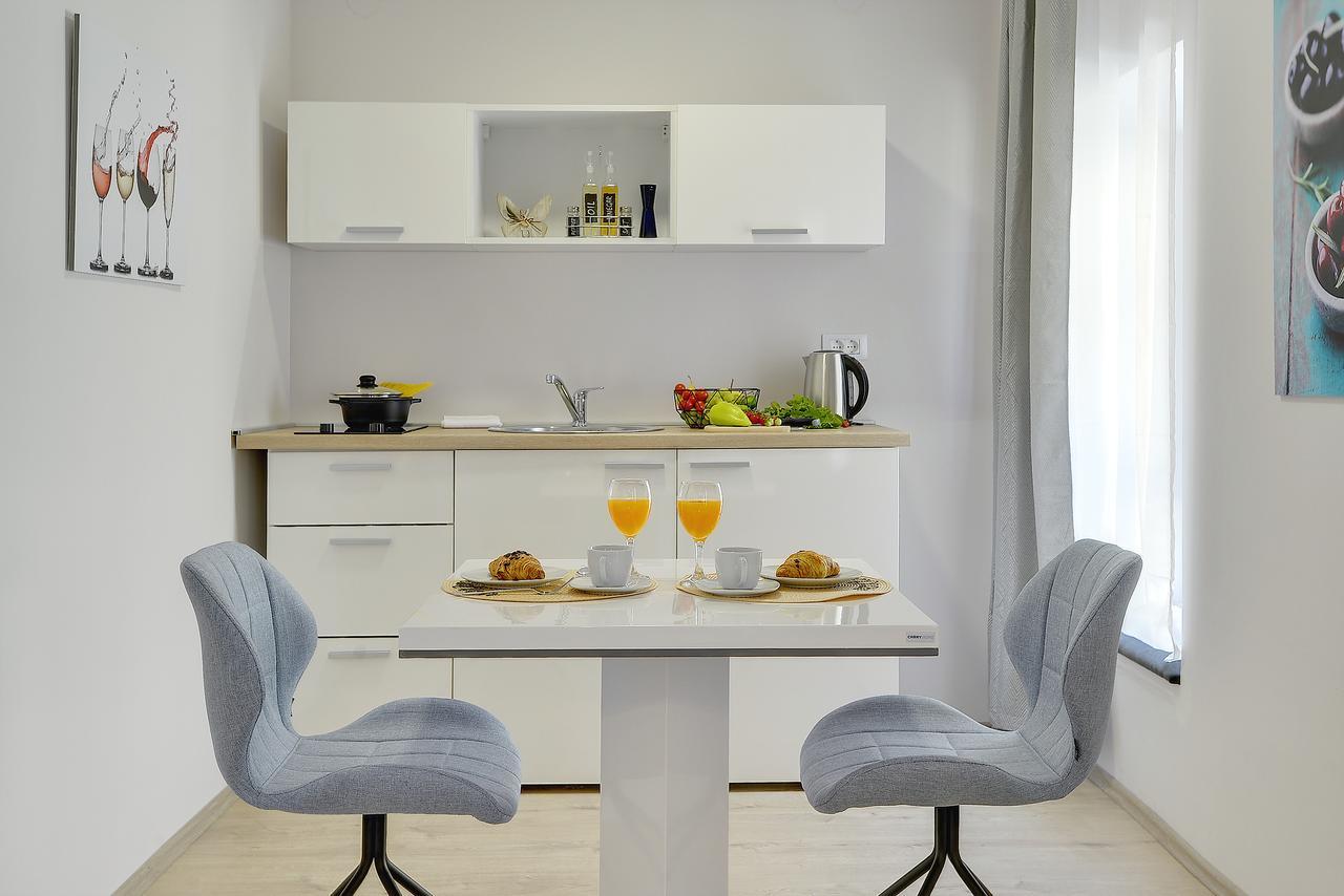 D&A City Center Apartments With Free Parking Pula Exterior photo