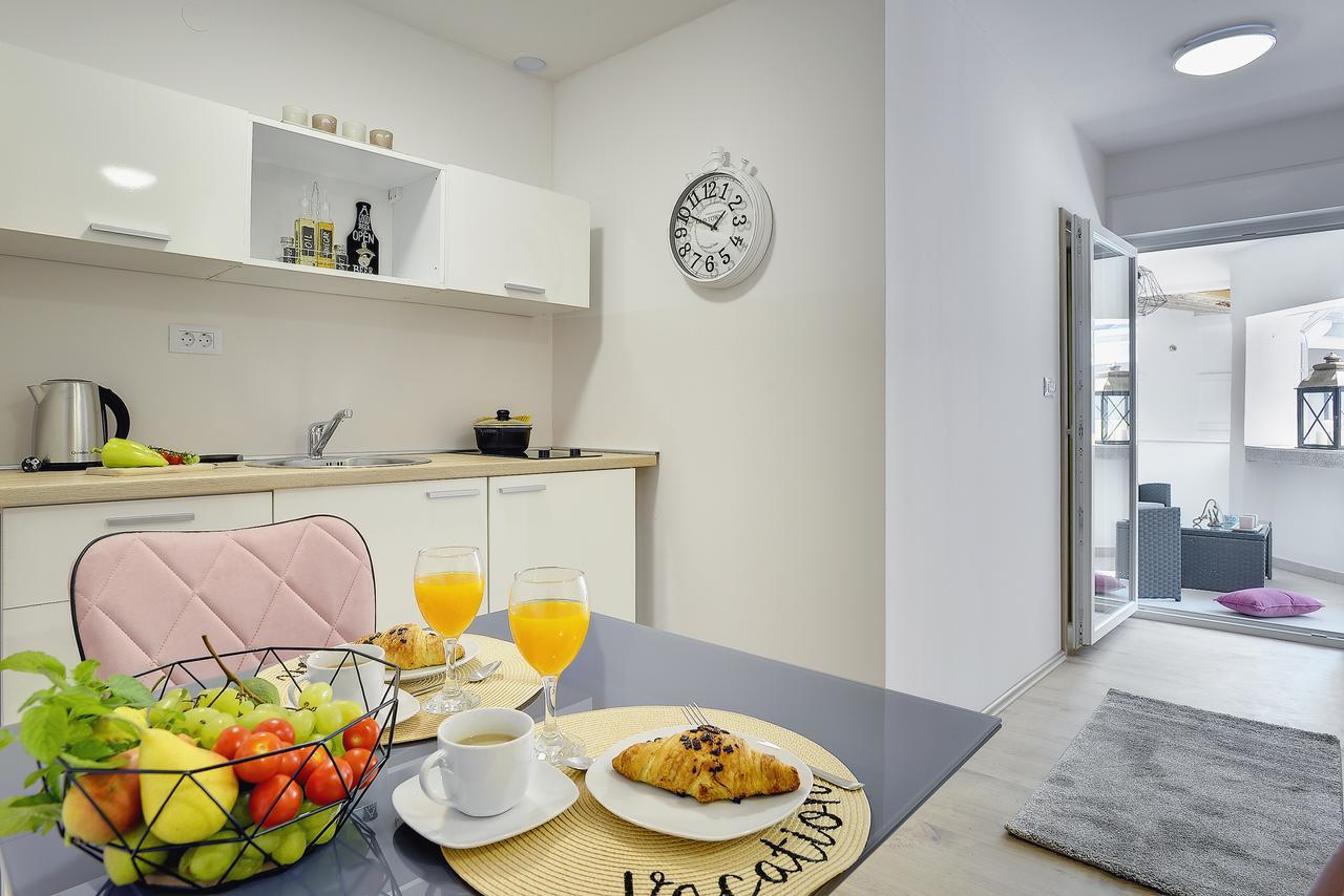 D&A City Center Apartments With Free Parking Pula Exterior photo