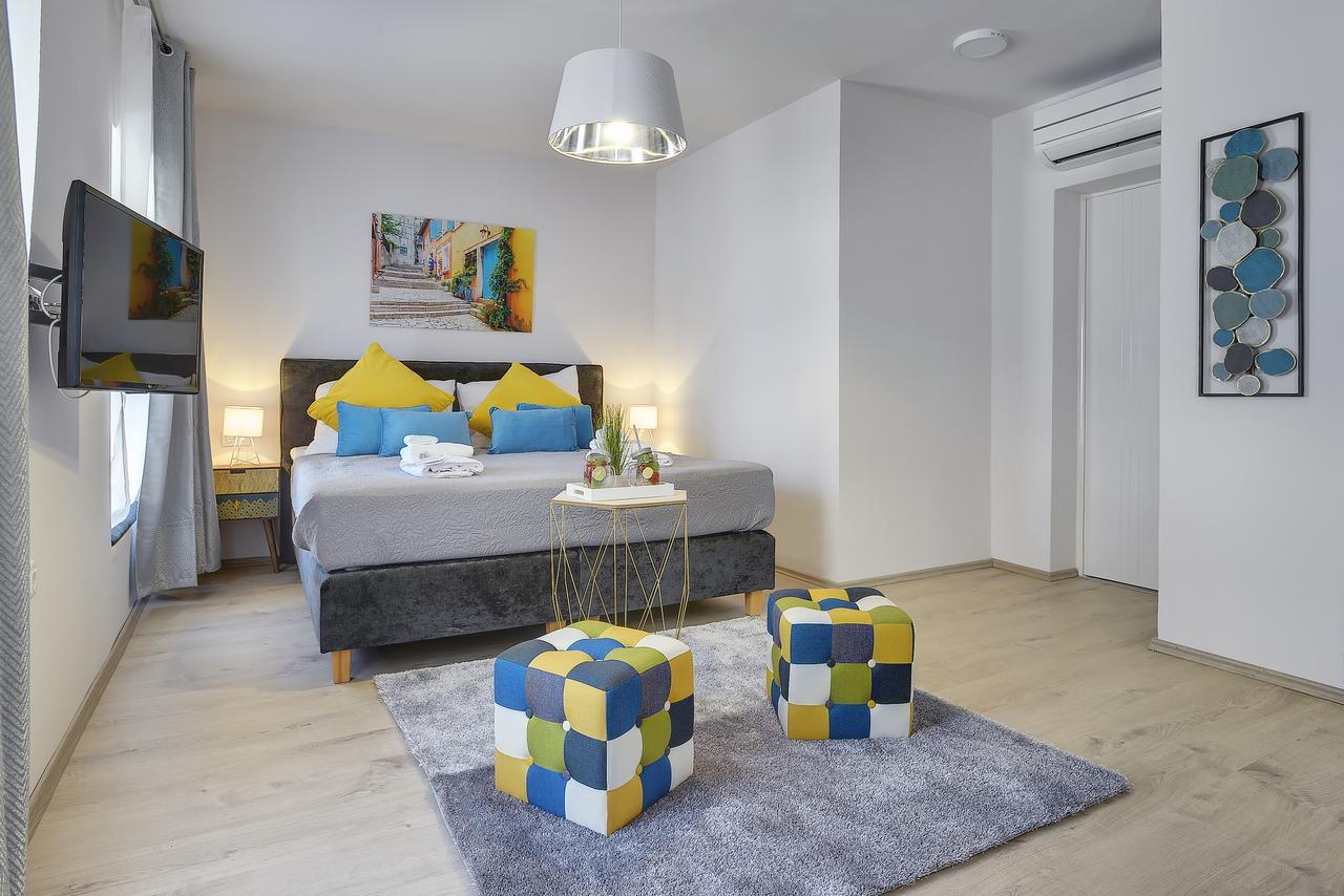 D&A City Center Apartments With Free Parking Pula Exterior photo