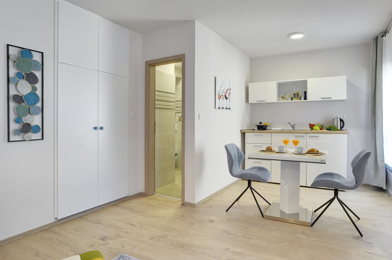 D&A City Center Apartments With Free Parking Pula Exterior photo
