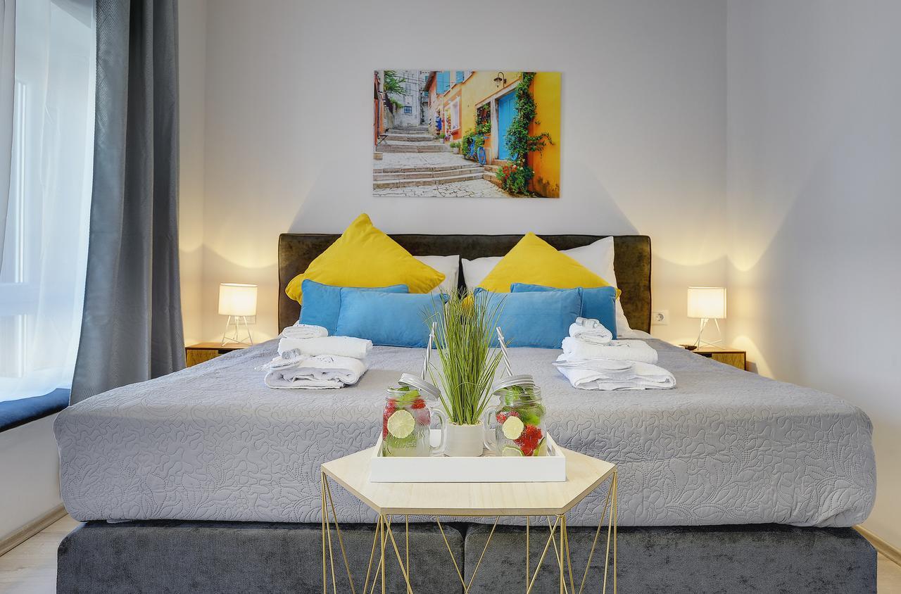 D&A City Center Apartments With Free Parking Pula Exterior photo