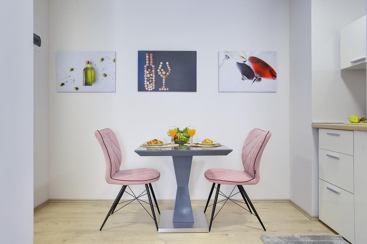 D&A City Center Apartments With Free Parking Pula Exterior photo