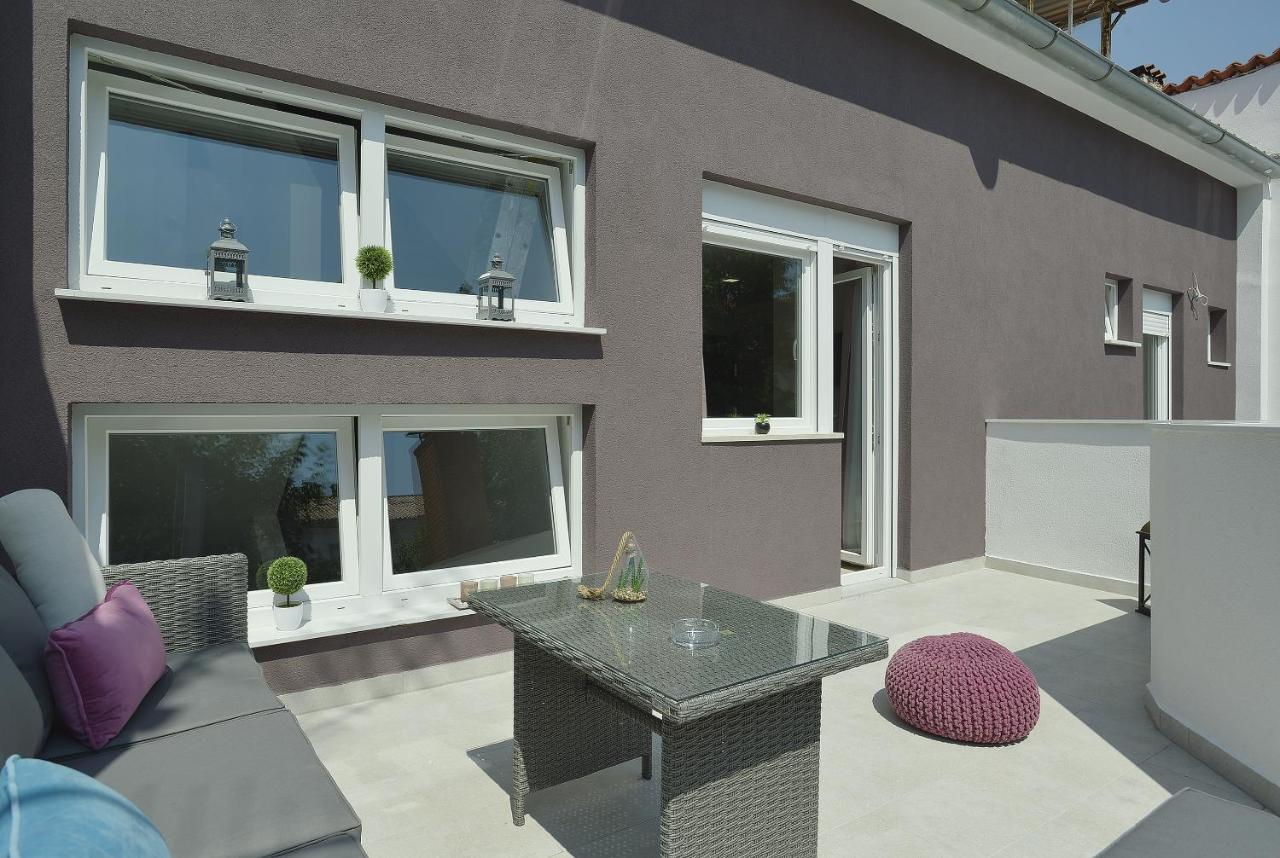 D&A City Center Apartments With Free Parking Pula Exterior photo