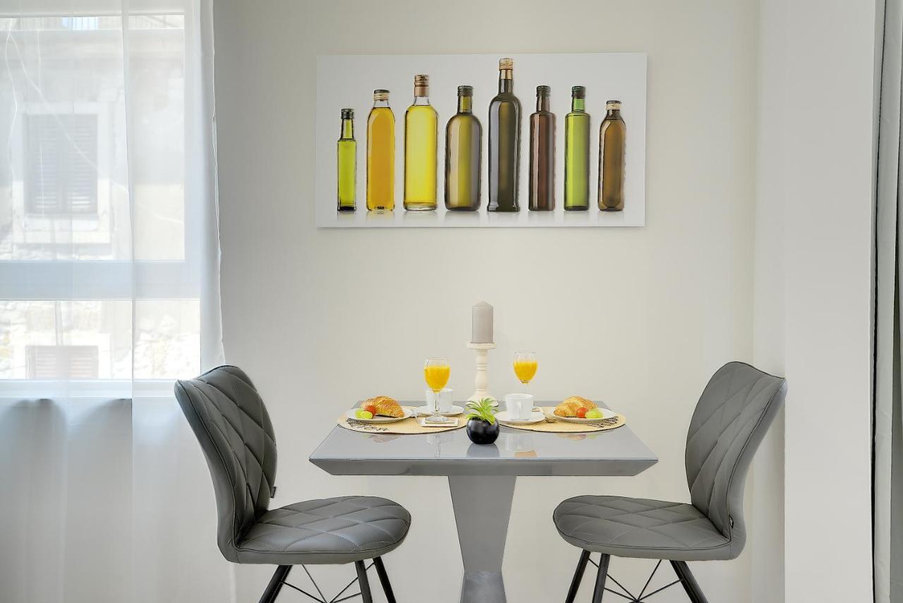 D&A City Center Apartments With Free Parking Pula Exterior photo